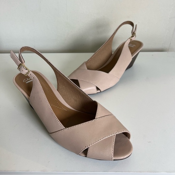 NWOT Clarks Collection Soft Cushion Light Pink Wedge Slingback Comfort Shoes Sz8 - Picture 1 of 9